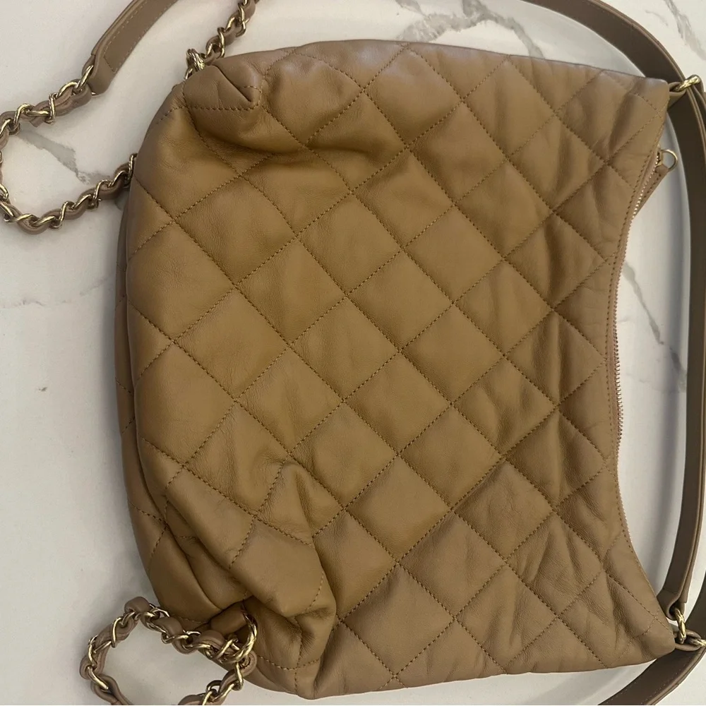 Chanel backpack - Picture 5 of 13